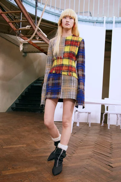 Look 14